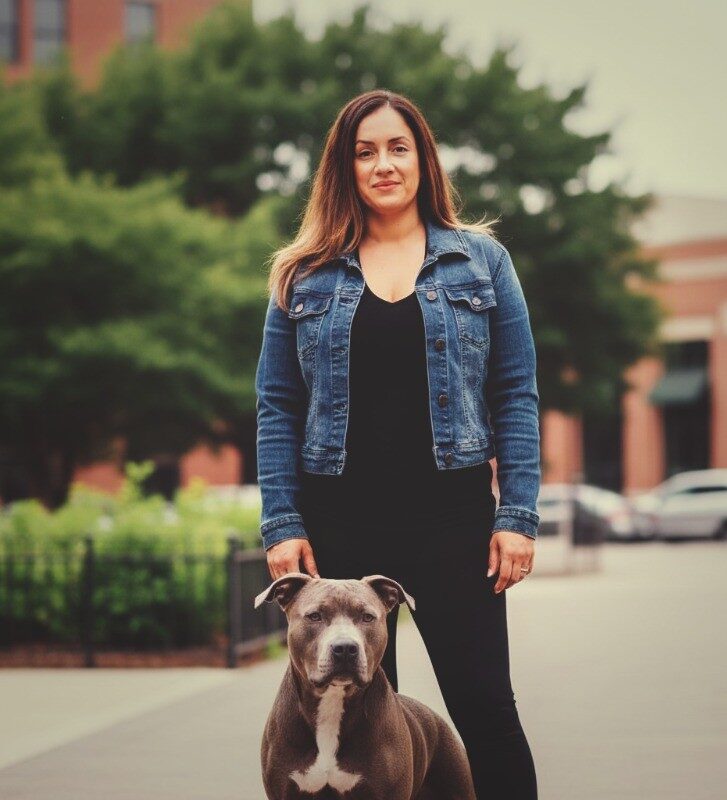 Melissa Naval founder of The Holistic Vibe holistic pet nutrition and wellness expert.
